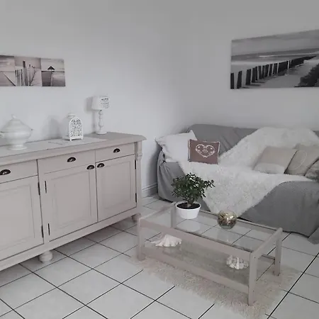 L 'annexe , Maisonnette Campagnarde. *
